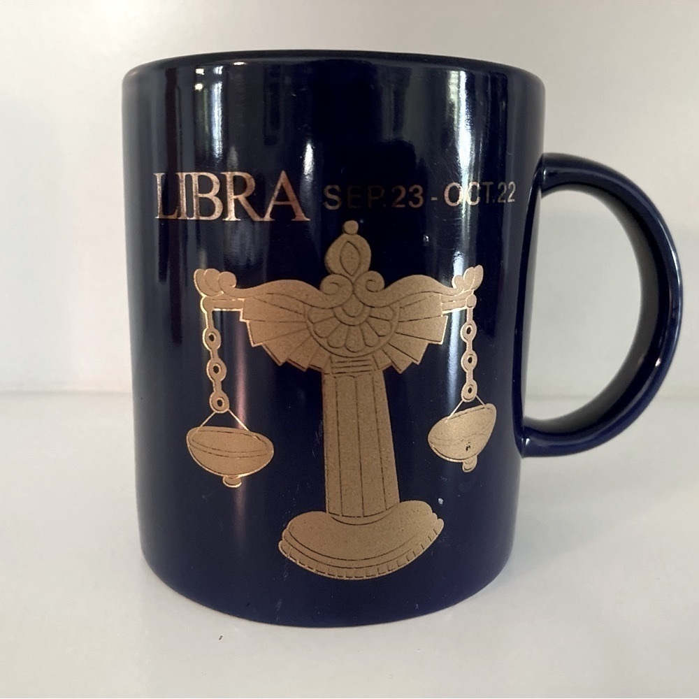 Libra VINTAGE COFFEE MUG - Height: 3 3/4”